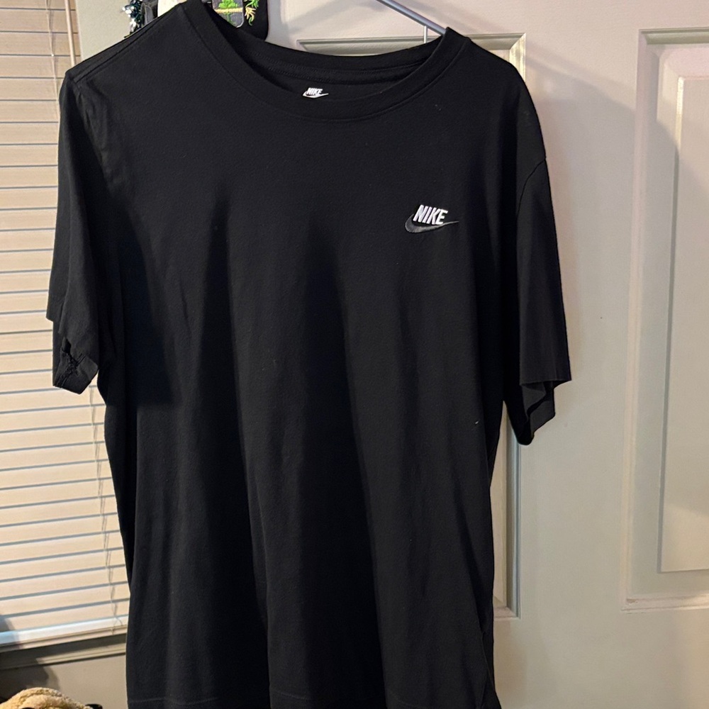 Nike Men's Classic Black Tee